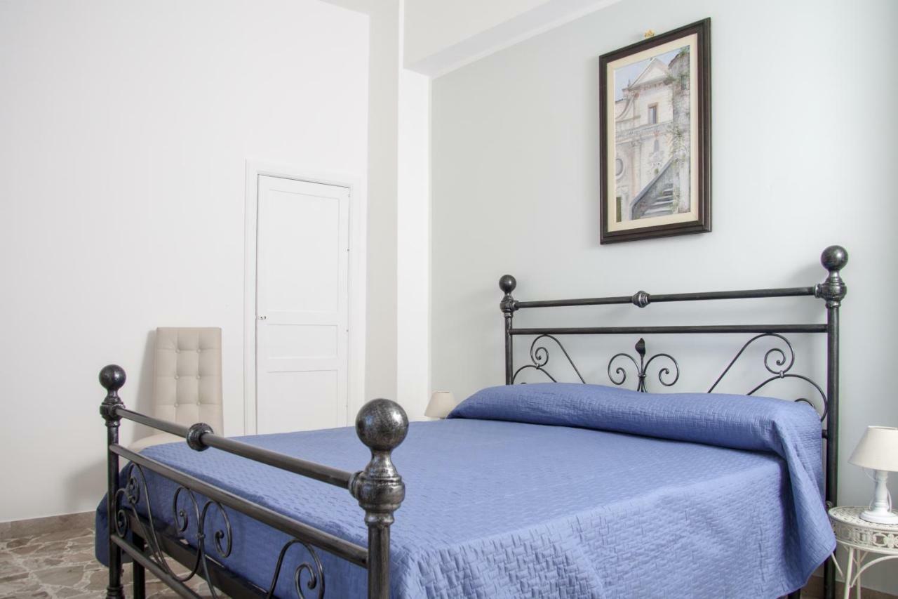 Bframe Cornice Barocca รากูซา ภายนอก รูปภาพ